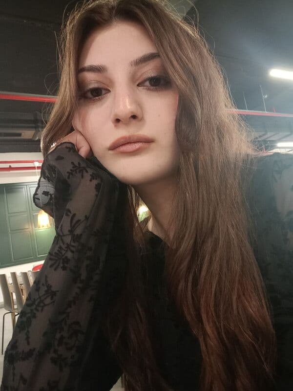 Photo of Selin Gülli